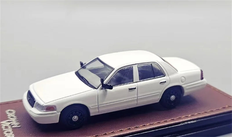 1:64 Ford Crown Victoria White with Black Wheels GOC DIECAST Limited Edition 799pcs ONLY Model