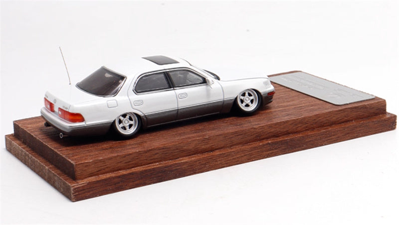 Fine works 64 Lexus LS400 White w/ gray skirt edge Low lying wheels Limited Edition 500PCS ONLY 1:64 Car Pre-built Model view2