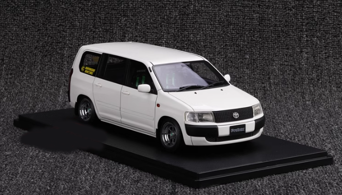 Ignition Model Toyota Probox GL NCP51V MPV white 1:18car Pre-a Model