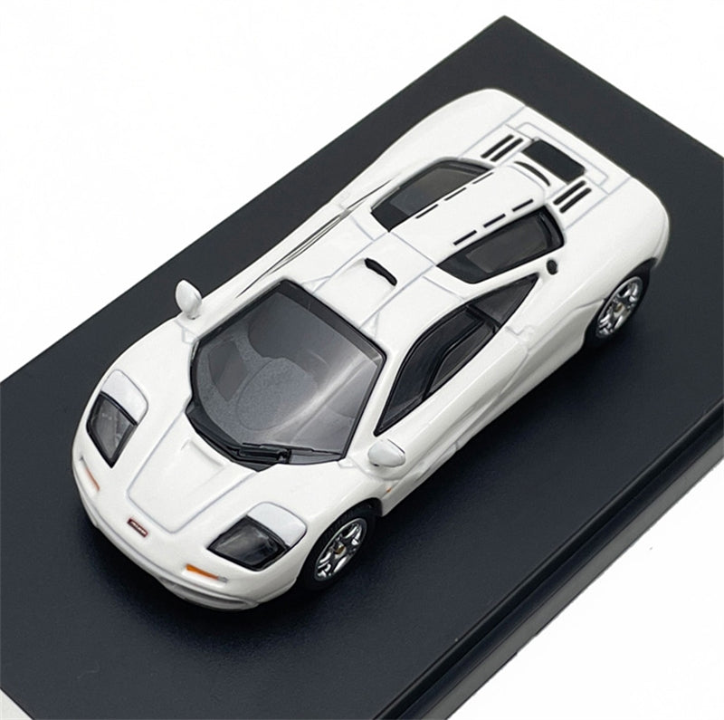 LCD-MODELS Mclaren F1 Super Car Pearl White 1:64 car Pre-built Model view7