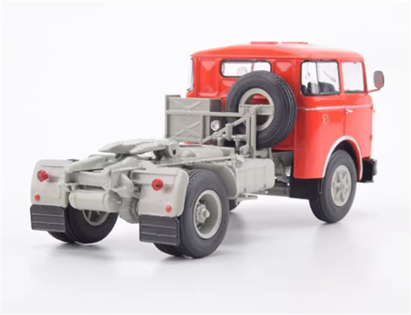 Modimio Czech Liaz SKODA-706-MTTN tractor 1:43 Truck Pre-built Airliner Model Display view4