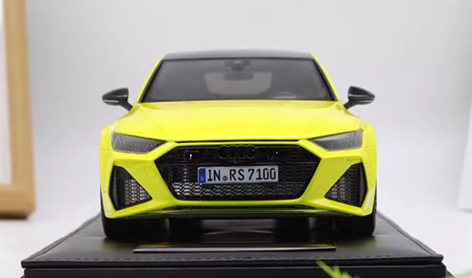 1:18 Audi RS7 2017 Fluorescent Yellow  MOTORHELIX LTD 99PCS ONLY Resin car Model