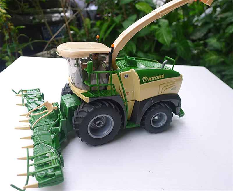 FLOZ Krone Big X 580 Maishacksler Forage Harvester 1:32 Truck Pre-built Model