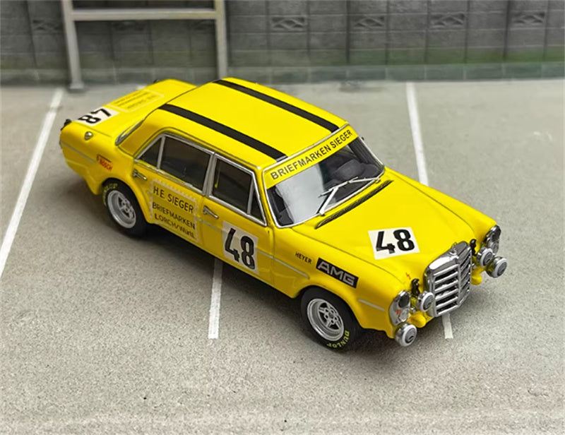 Liberty 64 Mercedes Benz 300SEL AMG W109 Yellow Pig 48# Limited Edition 999PCS ONLY 1:64 Car Pre-built Airliner Model Display view6