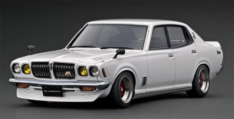 IGNITION MODEL Nissan Bluebird U 2000GTX G61 White 1:18 Car Pre-built Model view2