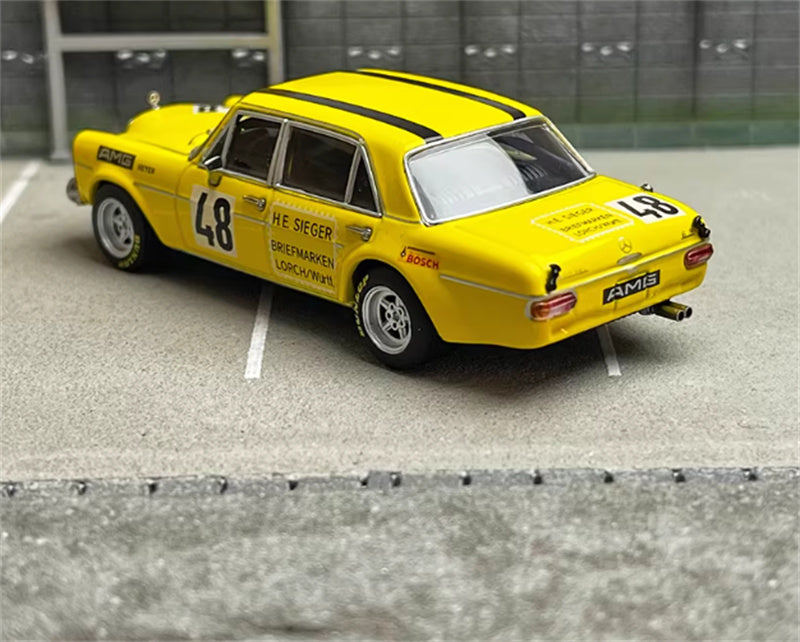 Liberty 64 Mercedes Benz 300SEL AMG W109 Yellow Pig 48# Limited Edition 999PCS ONLY 1:64 Car Pre-built Airliner Model Display view4