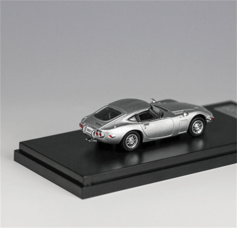 LCD-MODELS TOYOTA 2000GT Silver Vintage Car 1:64 car Pre-built Model view5