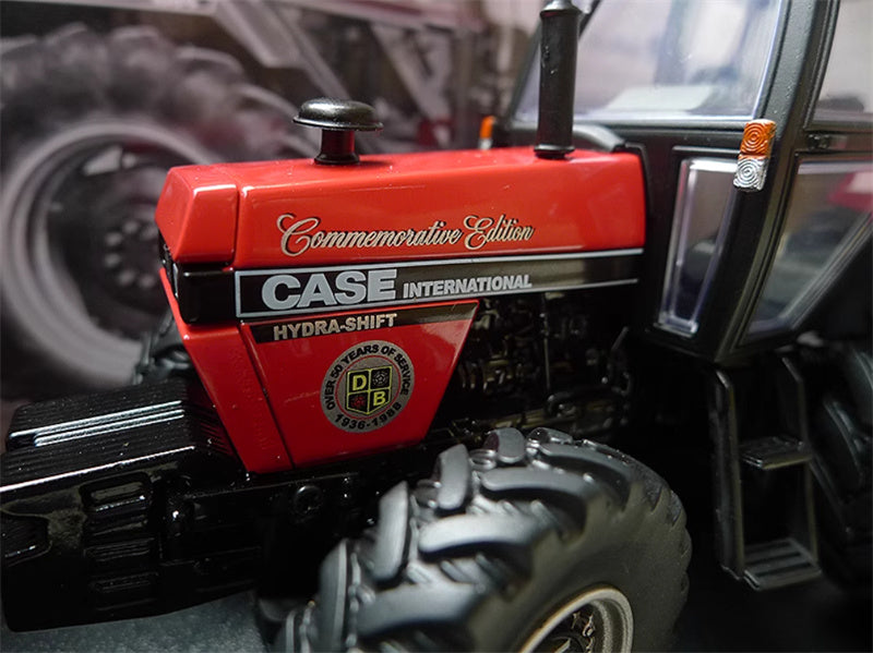 Universal Hobbies CASE IH 1394 Agricultural Tractor Red Limited Edition 1000PCS ONLY 1:32 Truck Pre-built Model