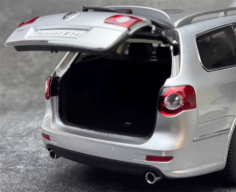NZG Volkswagen VW Passat Estate R36 Classic ceramic jar Car REFLECTIVE SILVER with pedal Limited Edition 199PCS ONLY 1:18 Car Pre-built Model view4