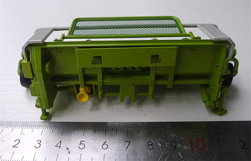 Universal Hobbies CLAAS Pu 300 HO Silage agricultural Harvester Header Army Green 1:32 ACCESSORIES Pre-built Model