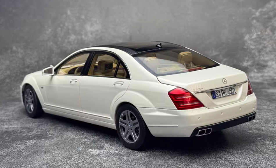 1:18 Mercedes-Benz S600L AMG W221  Diamond White  MOTORHELIX LTD 499PCS ONLY DIECAST car Model