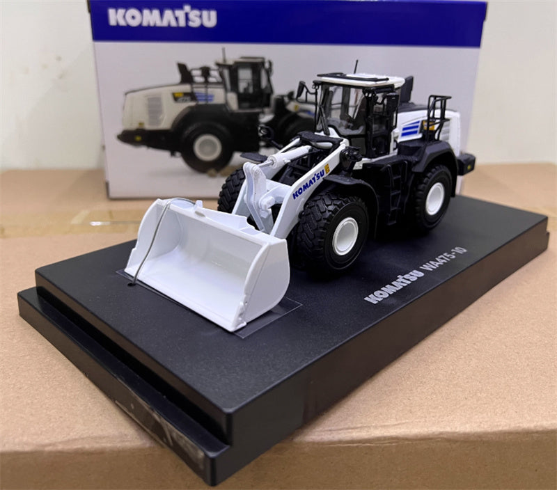 Universal Hobbies Komatsu WA475-10 Wheel loader white Limited Edition 750PCS ONLY 1:50 Truck Pre-built Model