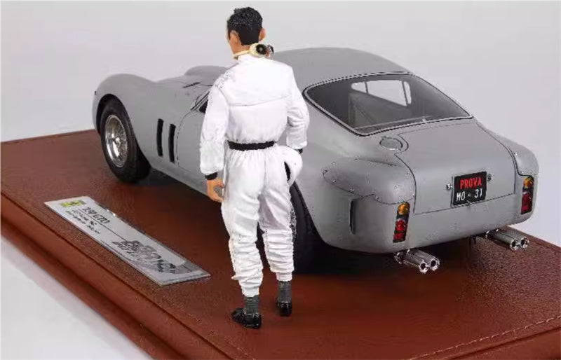 BBR MODELS Ferrari 250 GTO Test Monza 1961 with Figure Stirling Limited Edition 200PCS ONLY Leather base 1:18 Car Pre-built Model view5