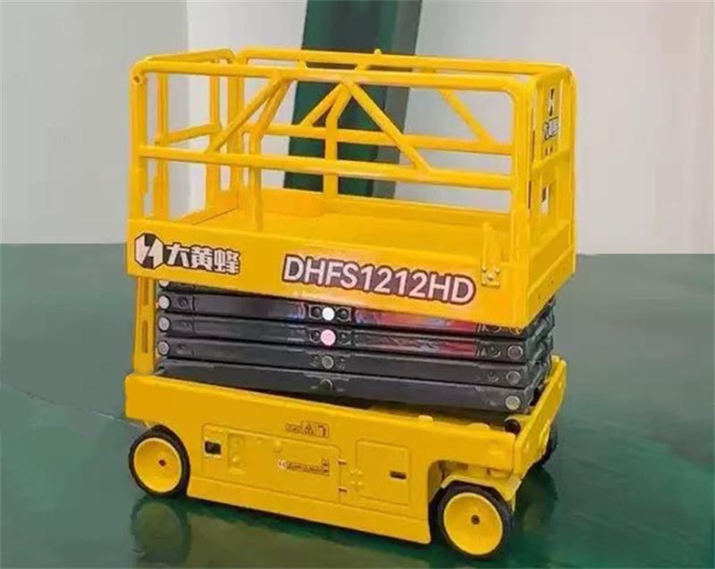 1:30 Hornet Rentals  DHFS1212HD Huatie  Yellow Diecast Model