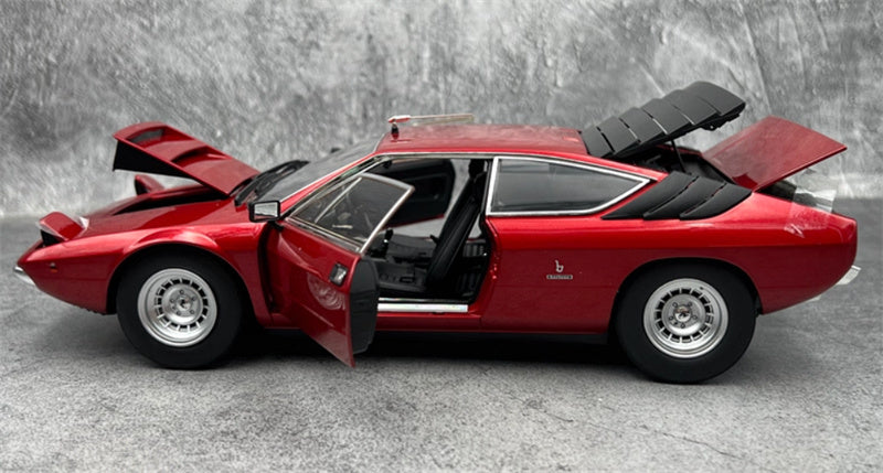 Kyosho Lamborghini Urraco Red Metallic No tail version 1:18 Car Pre-built Model view4