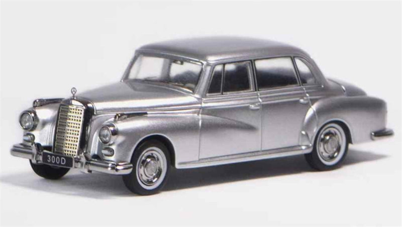GFCC Mercedes Benz 300D 1959 classic car Silver LHD 1:64 car Pre-built Model view1