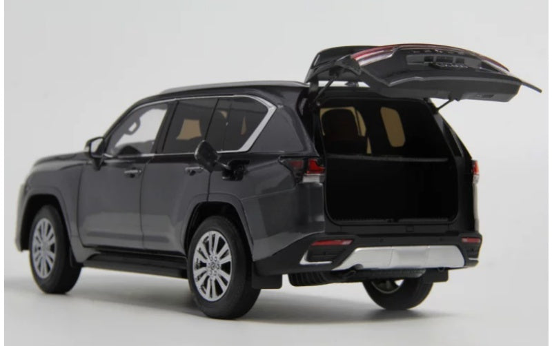 1:18 Lexus LX600 Gray LCD MODELS DIECAST Truck Model