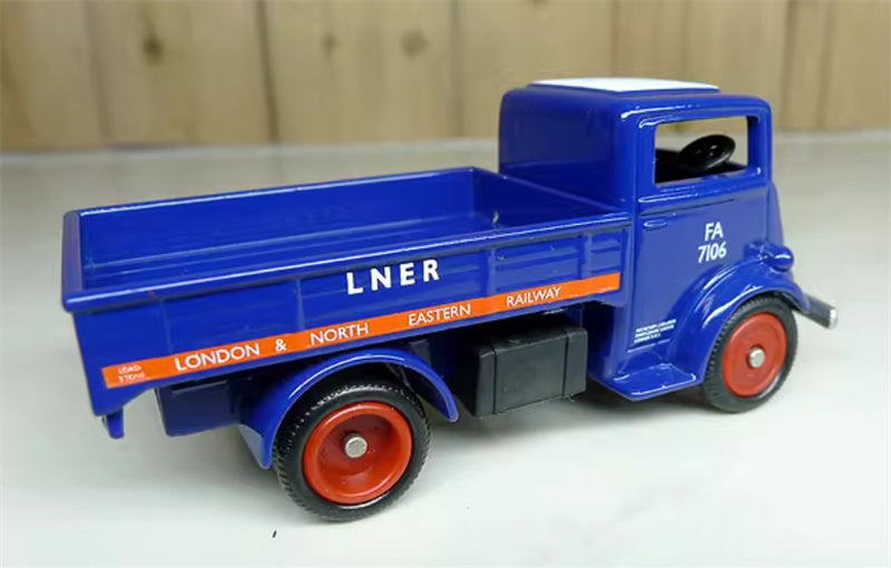 CORGI 7V Truck LNER dark blue 1:76 Truck Pre-built Model