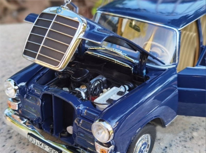 Norev Mercedes Benz E-CLASS 200T Wagon 1966 1:18 Car Pre-built Model view5