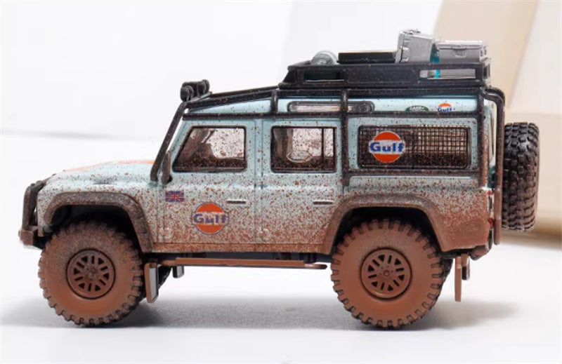 Master & Decode Land Rover Defender 110 4X4 modified GULF dirty version 1:64 Car Pre-built Airliner Model Display view3