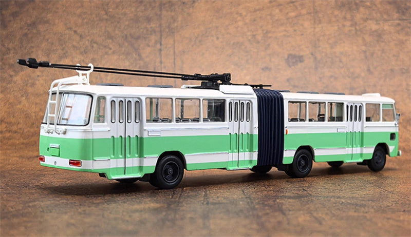 AUTO-GLIMPSE Shanghai Bus SK561 articulated trolley bus Pink green 1:64 Bus Pre-built Model view7
