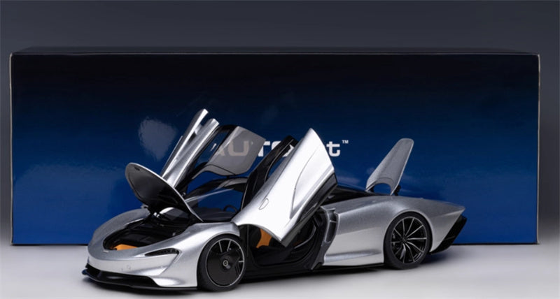 AUTOART McLaren Speedtail supercar silver 1:18 Car Pre-built Model view11