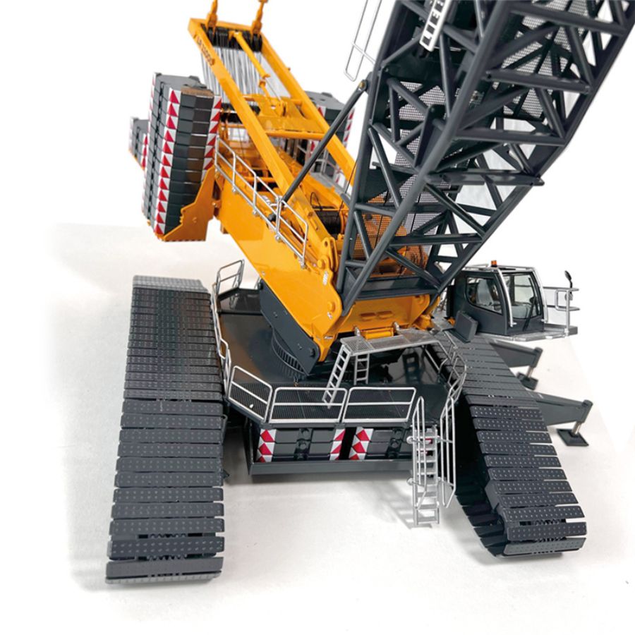 NZG Liebherr LR11000 Crawler Crane Standard Edition 1/50 DIECAST Truck Lorry