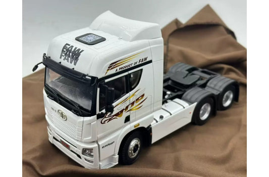 FAW Jiefang JH6 tractor White Overseas Edition 1:24 Truck Pre-built Airliner Model Display view1
