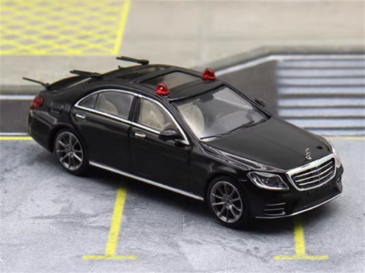 Master Mercedes Benz S-Class S450 W222 Double light version police car 1:64 Car Pre-built Airliner Model Display view1
