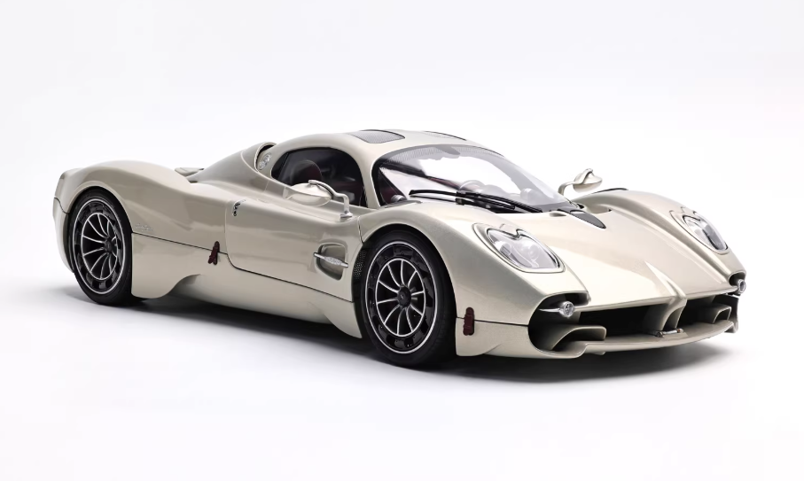 1:18 Pagani Utopia  Champagne Gold  LCD MODELS  DIECAST car Model
