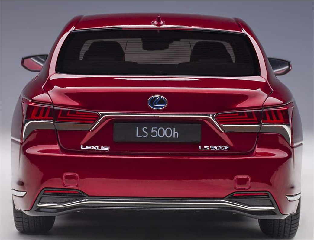 AUTOART Lexus LS500H Red 1:18 Car Pre-built Model view4