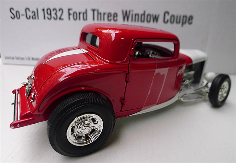 ACME So-Cal 1932 Ford Three Window Coupe red Limited Edition 1:18 Car Pre-built Model