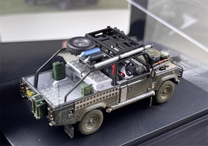 SW Land Rover Defender 110 Silver Grey Muddy Edition 1:64 car Pre-built Model view2
