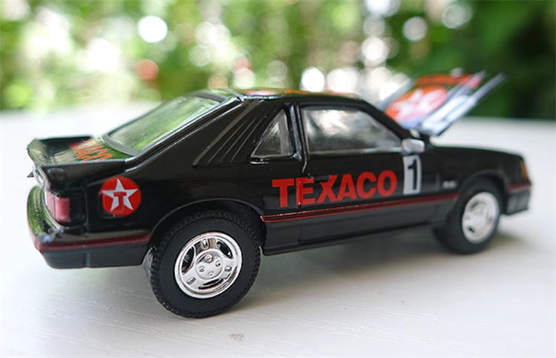 Greenlight d Mustang GT TEXACO Racing 1982 1:64 Car Pre-built Model