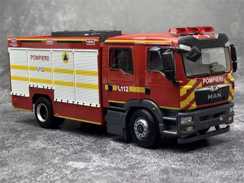 1:43 Man POMPIERII  JIEDA Rescue Major Red Diecast Model