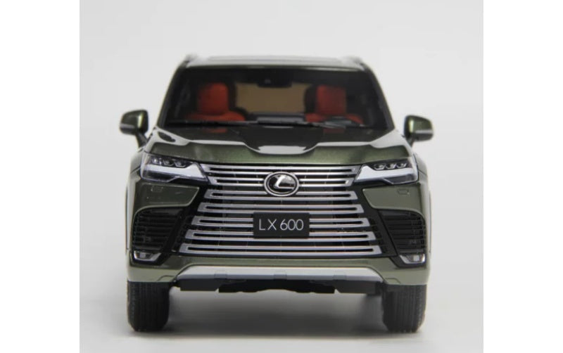1:18 Lexus LX600 Seaweed Green LCD MODELS DIECAST Truck Model