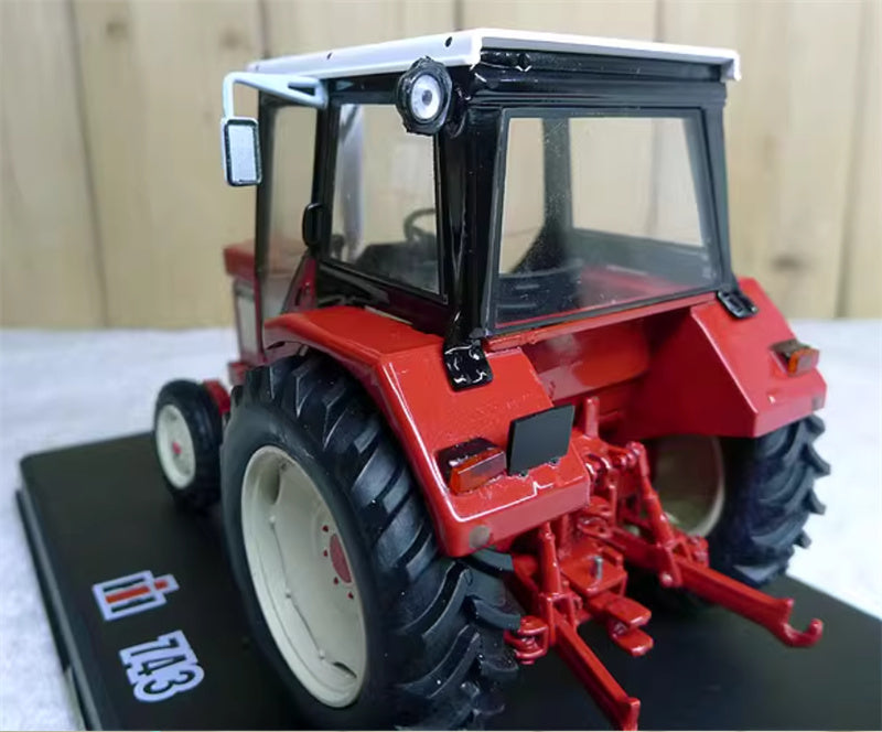 REPLICAGRI CASE IH International 743 2x4 Agricultural Tractor Red 1:32 Truck Pre-built Model