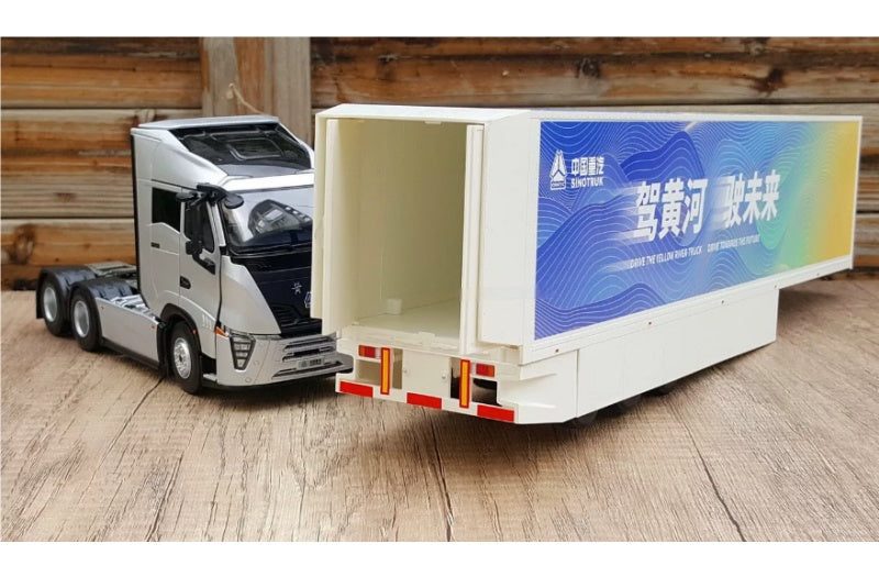 Sinotruk New Yellow River Container Truck silver 1:36 Truck Pre-built Airliner Model Display view9