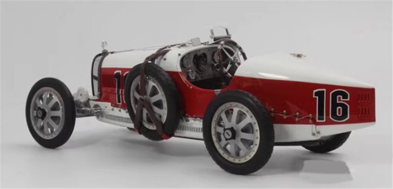 CMC Bugatti Type 35 #16 Red and white 1/18car Pre-a Model