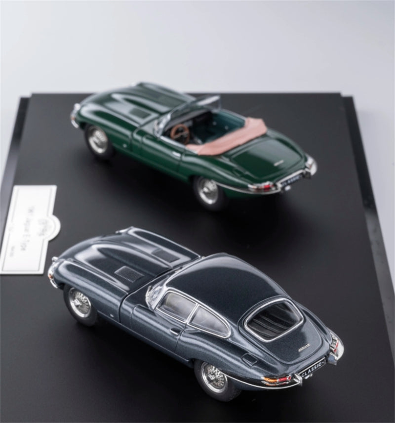 GFCC 1961 HEC Jaguar E-Type Roadster Convertible Green & Gray Dual car set Limited Edition 499PCS ONLY LHD 1:64 car Pre-built Model view5