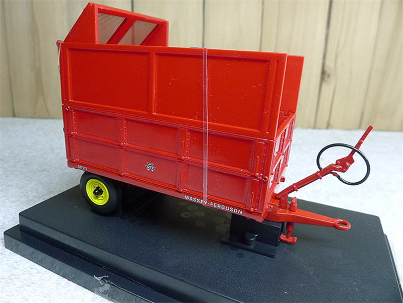 Universal Hobbies Massey Ferguson MF21 with silage sides 3.5 Ton Hydraulic tipping trailer red 1:32 Truck Accessories Pre-built Model
