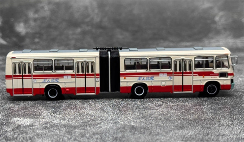 CREATIVE CULTURE Jinghua BK6141 7 Route articulated Beijing bus white-red 1:110 Bus Pre-built Model view4