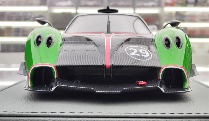 BBR MODELS Pagani Huayra R #29 Gloss black carbon/verde orati Limited Edition 100PCS ONLY Leather base 1:18 Car Pre-built Model view7