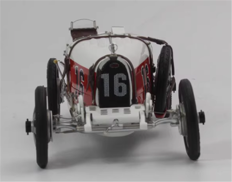 CMC Bugatti Type 35 #16 Red and white 1/18car Pre-a Model