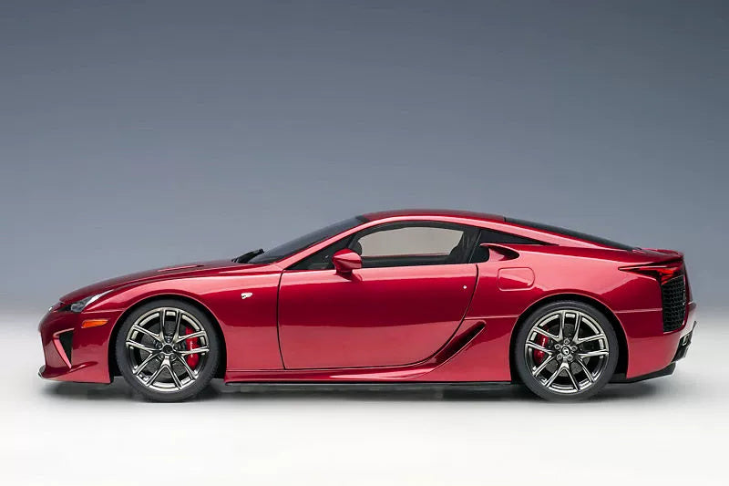 AUTOART LEXUS LFA Car red 1:18 DIECAST car