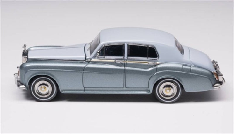 GFCC 1965 Rolls Royce Silver Cloud III classic car Light Blue Ice Blue Double LHD 1:64 car Pre-built Model view5