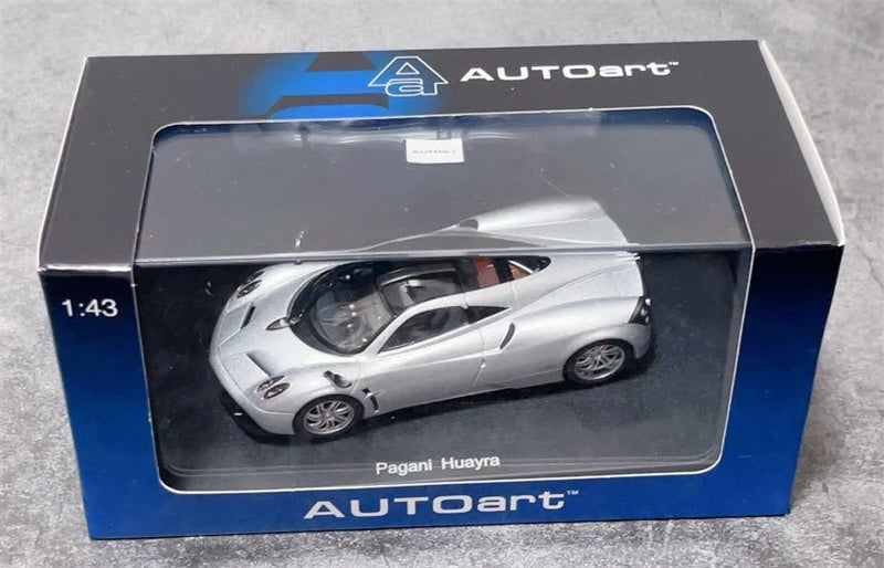 AUTOART Pagani Huayra 2011 sports car silver 1:43 Car Pre-built Model view6