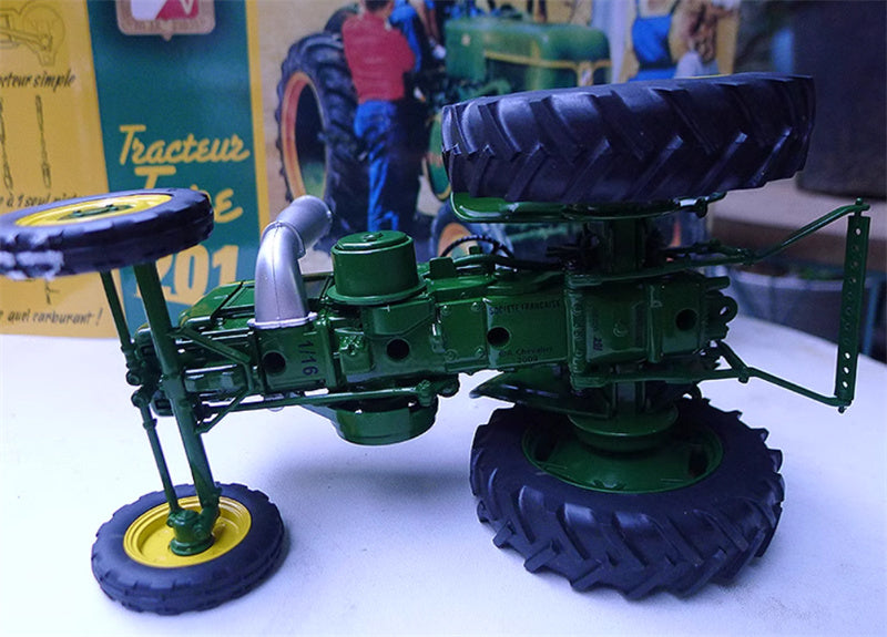 REPLICAGRI SFV 201 European classical tractor green 1:16 Truck Pre-built Model