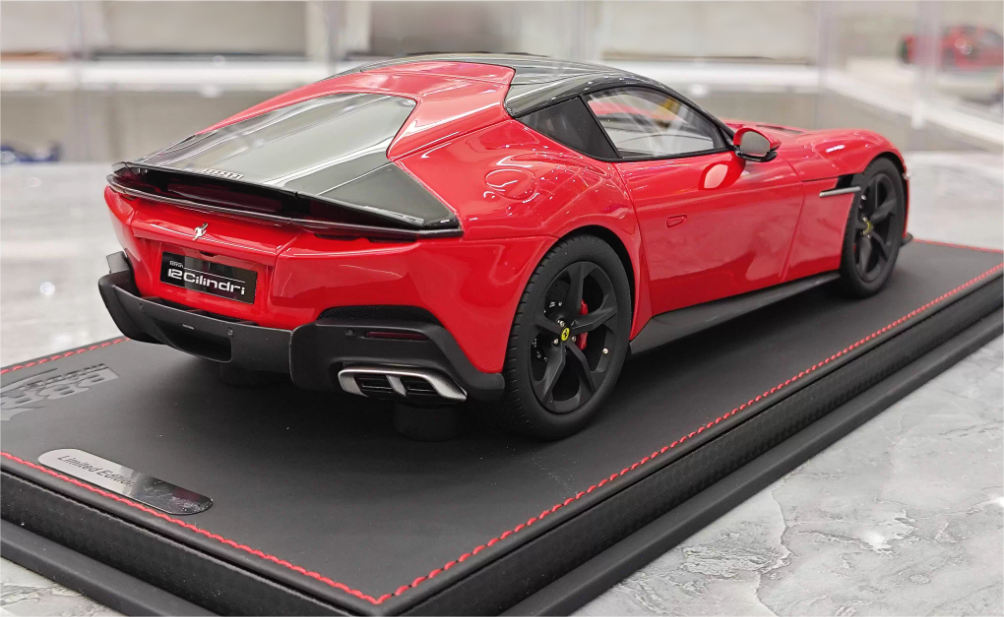 BBR MODELS Ferrari 12Cilindri Coupe Standard Red Sunroof Edition 1:18 Car Pre-built Model view6