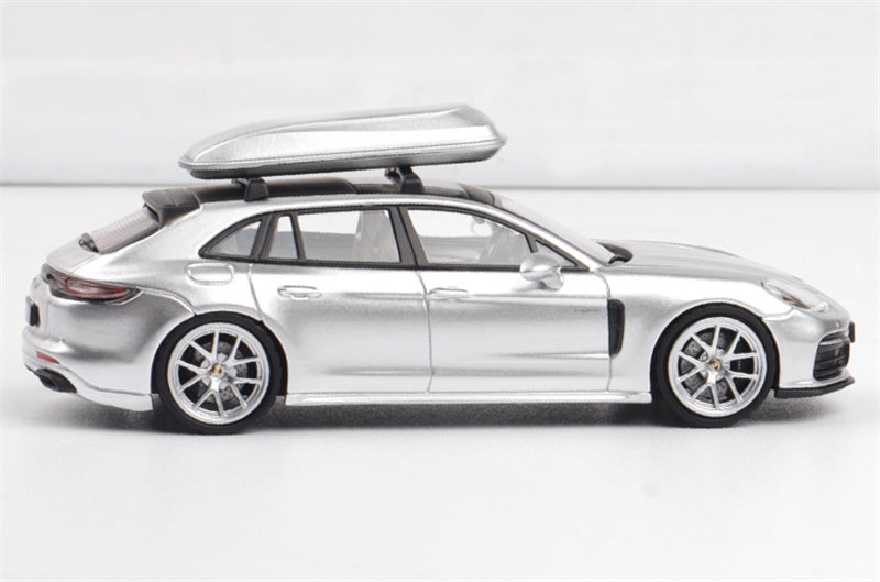 Rhino Model Porsche Panamera Hunting Edition Limited Edition 699PCS ONLY Silver - Comes with luggage 1:64 Car Pre-built Model view4